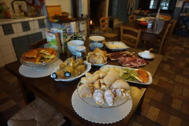Palazzo De Fabritiis Bed and Breakfast Rosciano  Eksteriør billede