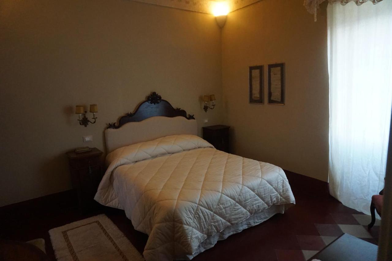 Palazzo De Fabritiis Bed and Breakfast Rosciano  Eksteriør billede
